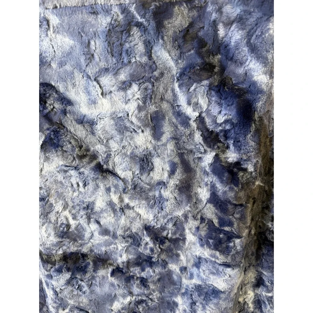 Sew Sweet Minky Designs Kids 28x34 Blanket Blue Shark Fish Print Plush NEW